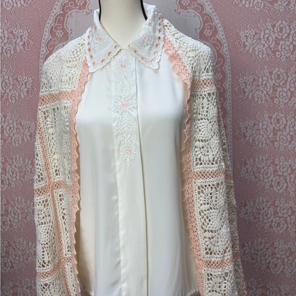 Romantic Heirloom Scarf Shawl - Picture 2 of 8